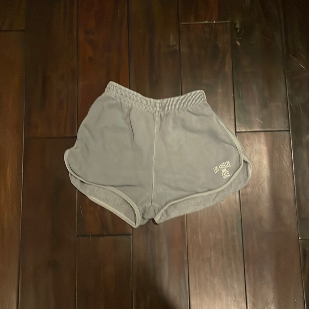 Brandy Melville, Los Angeles shorts